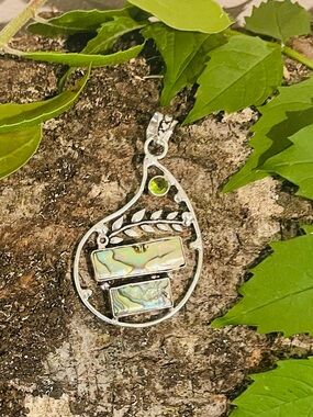 Abalone Shell Peridot 925 Sterling Silver Pendant